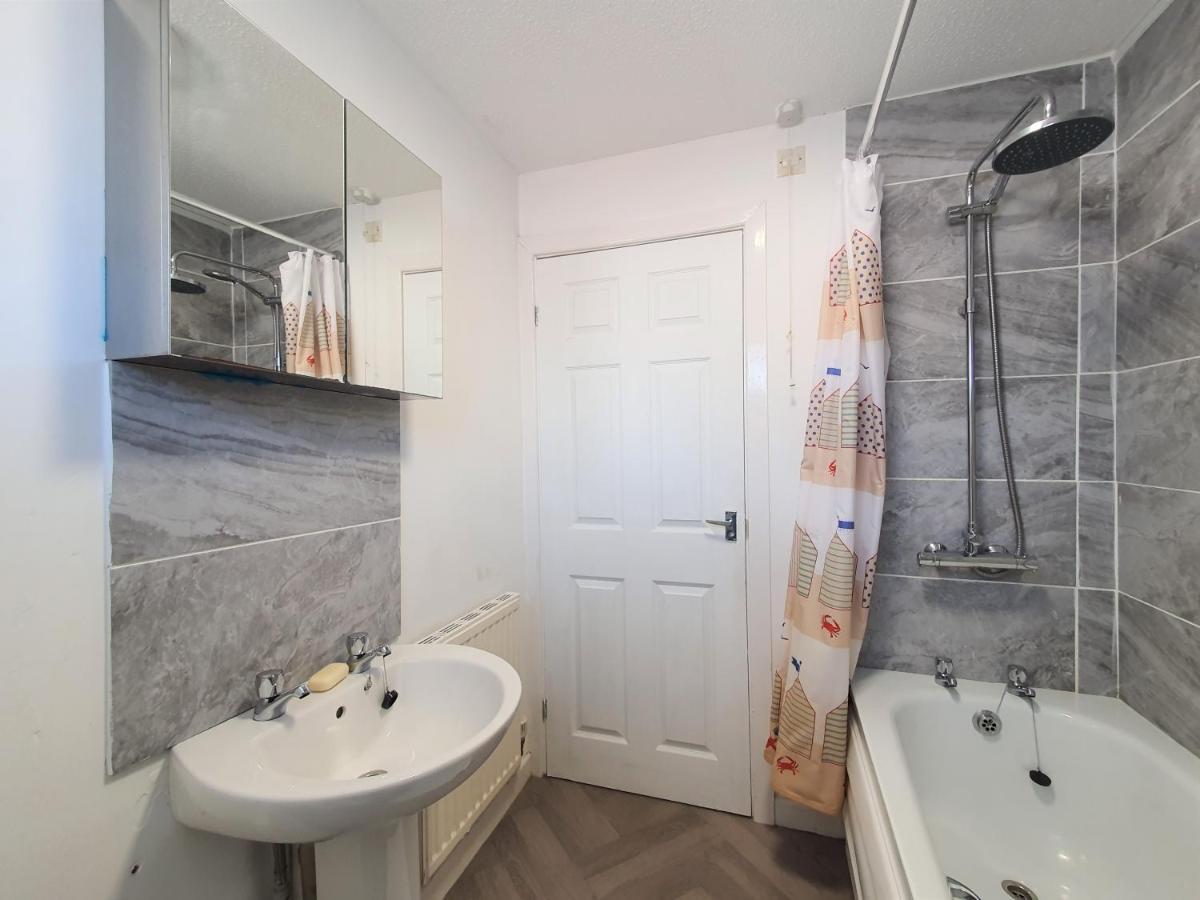 Thesiger Court Apartments - Free Private Parking - By Property Promise Cardiff Exterior foto